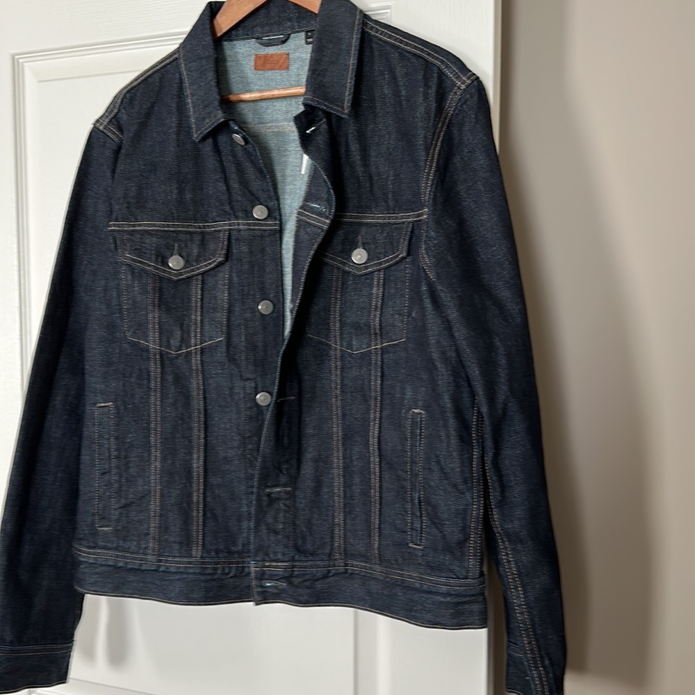 Brand New (with tags) J. Crew men’s Jean jacket! Excellent condition - Picture 4 of 4